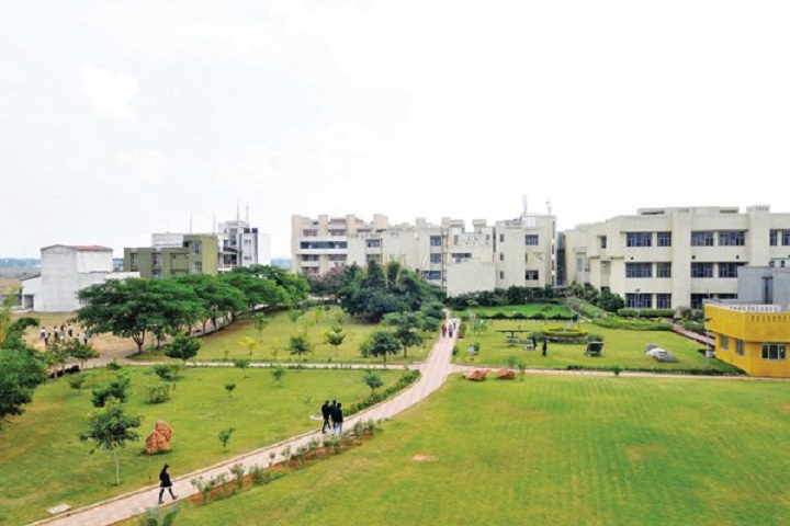 https://cache.careers360.mobi/media/colleges/social-media/media-gallery/5367/2020/7/29/Campus View of Disha Institute of Management and Technology Raipur_Campus-View.jpg
